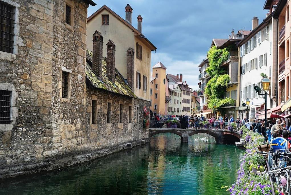 Ferienwohnung Le Pura Vida, Hyper Centre Terrasse + Parking Annecy Exterior foto