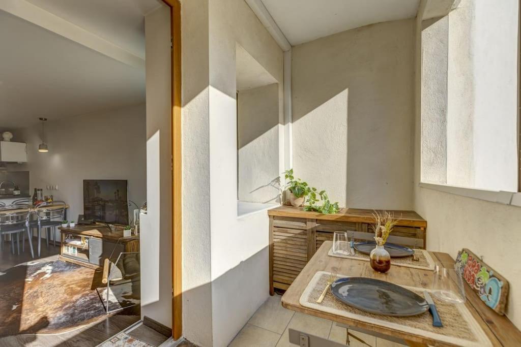 Ferienwohnung Le Pura Vida, Hyper Centre Terrasse + Parking Annecy Exterior foto